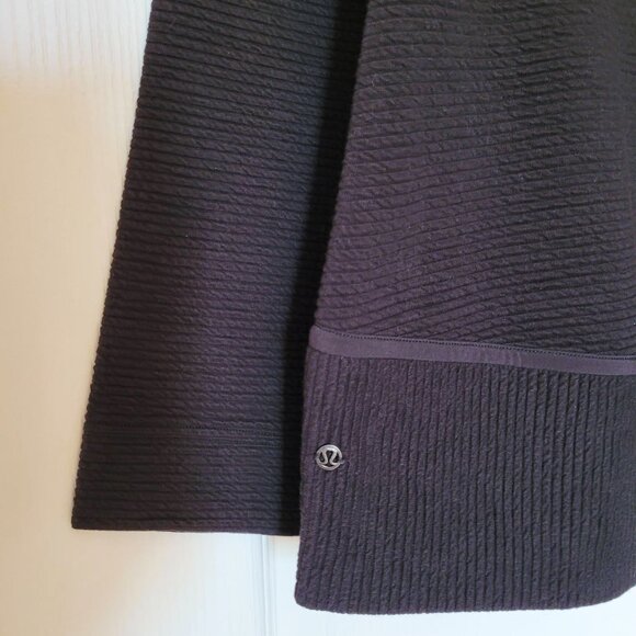 Lululemon On Repeat Mock Neck, Size 4, Black - Picture 9 of 12